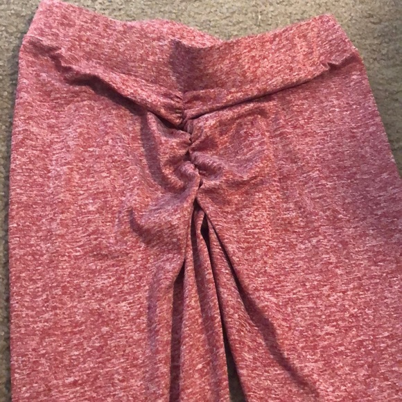 Workout pants - Picture 1 of 3